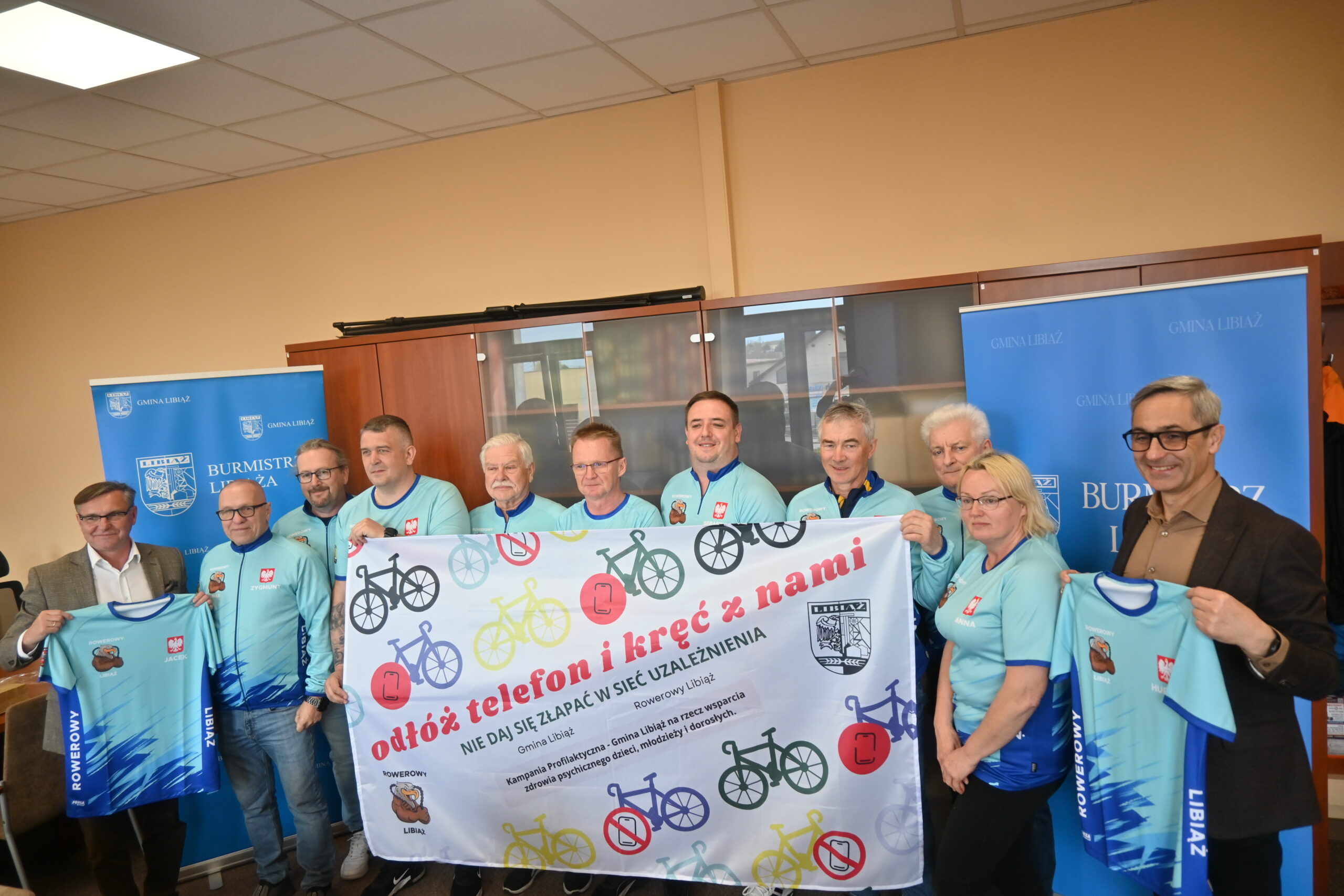 Rowerowy Libiąż włącza się do kampanii „Odłóż telefon i żyj!”